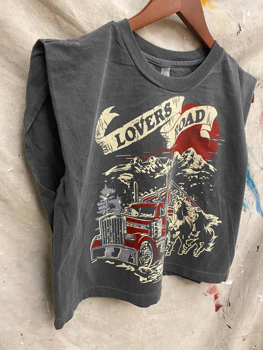 Lovers Road Midriff boxy Muscle crop top