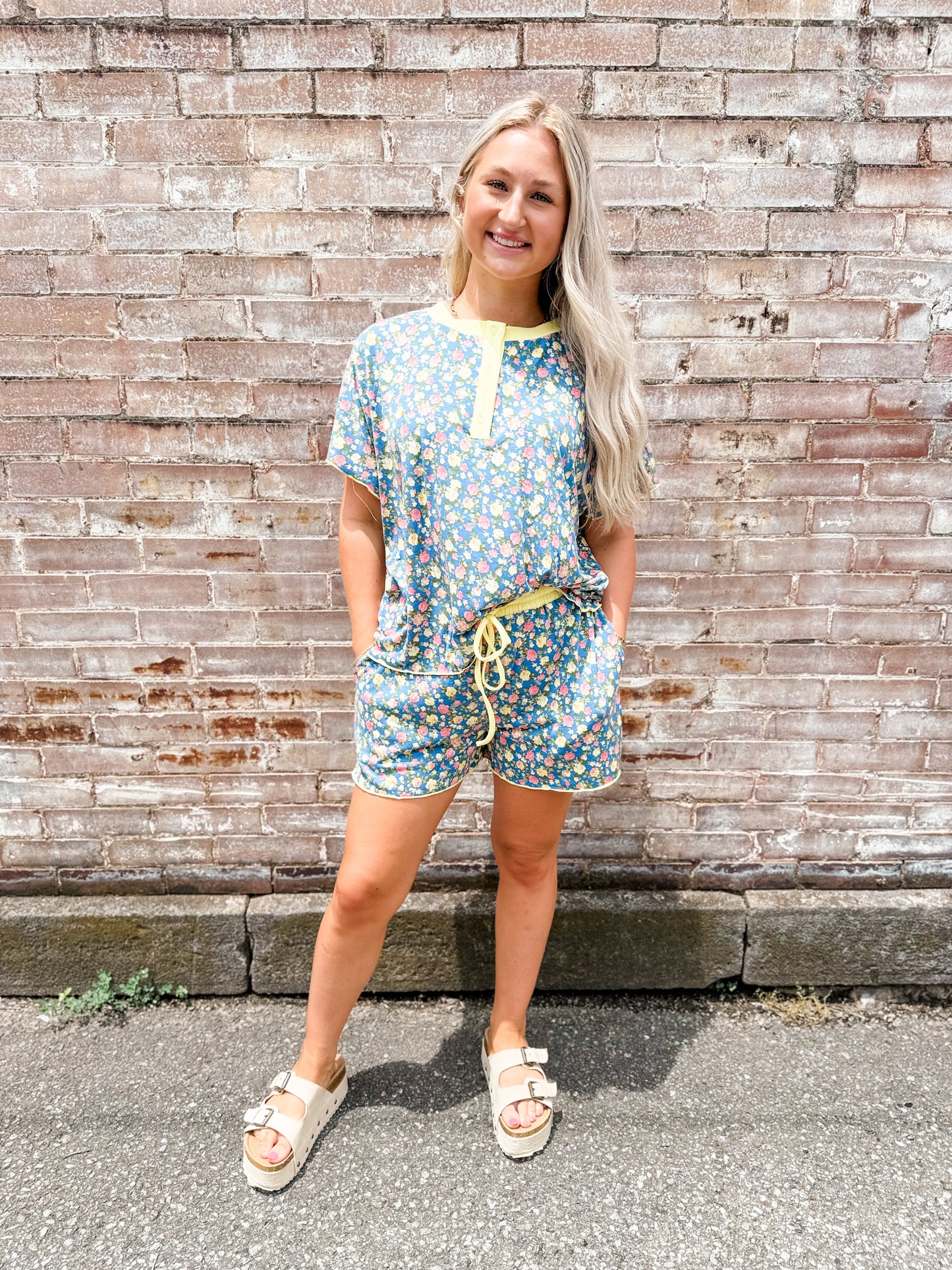 Blue/butter floral lounge set