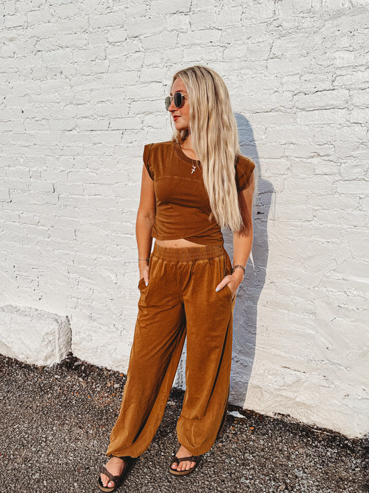 EE solid pocket jogger in walnut