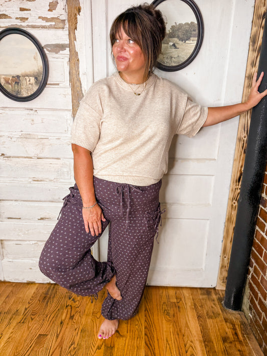 EA Texture Woven Printed Pants in PLUM