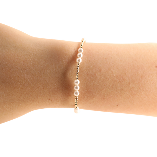 ILY Pearl Bracelet in Gold