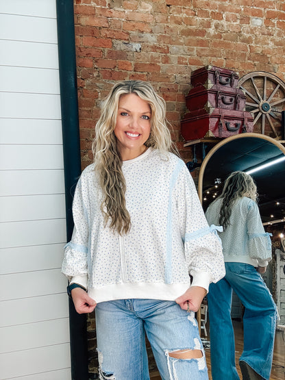 FALLING IN LOVE WITH LACE AND FLORALS PULLOVER