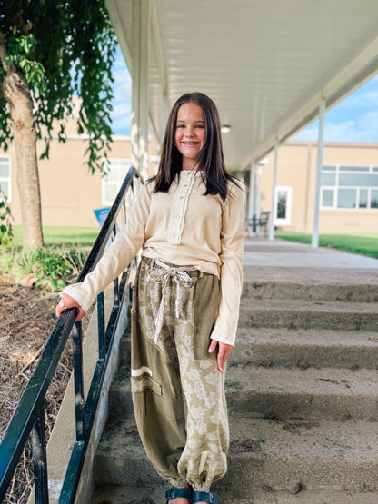 Meet The Teacher Olive Print Pants