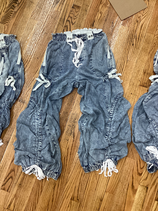 Light wash drawstring ruched ice pants
